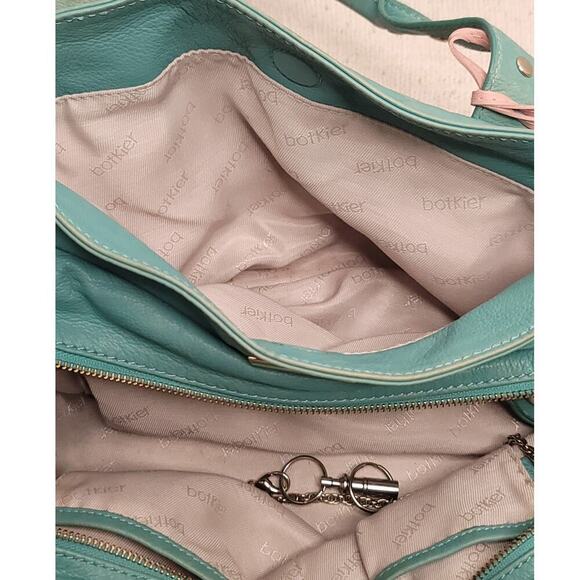 Botkier Trigger bag in hunter green - Picture 10 of 10